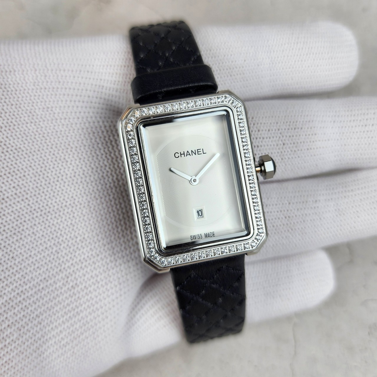 샤넬 보이프렌드 화이트다이얼 실버 다이아  -CHANEL Boyfriend watch 