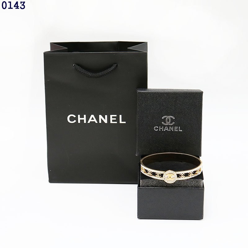 👉인기상품 재입고👈  👹샤넬 크리스탈 CC 로고 뱅글 팔찌👹