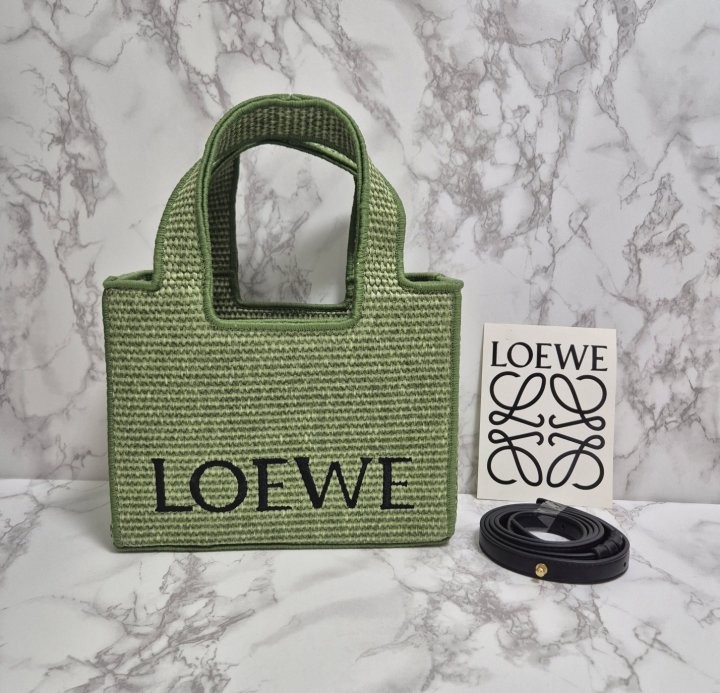 로에베 폰트 토트 라피아/라탄백