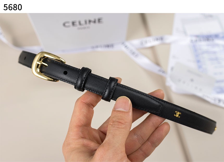 #셀린느 [CELINE] 수입프리미엄급 피라미드 웨스턴 벨트 신상 입고💢