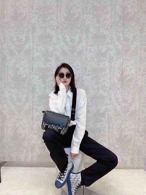 디올  (D*or) 메신져 숄더 크로스백