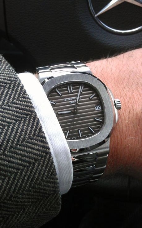 파텍필립 노틸러스 은장 블랙다이얼 40mm 한정판