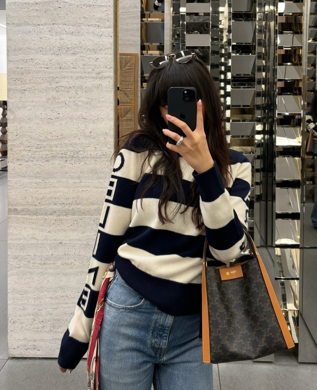 셀린느 25SS 최신상 트리옹프 캔버스 내추럴 큐보 백