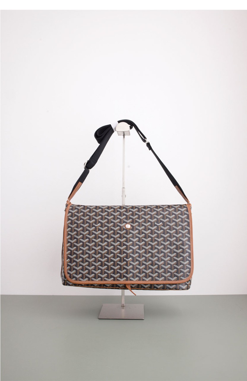 #고야드 [GOYARD] 카페티엔 메신저백 신상입고💢 