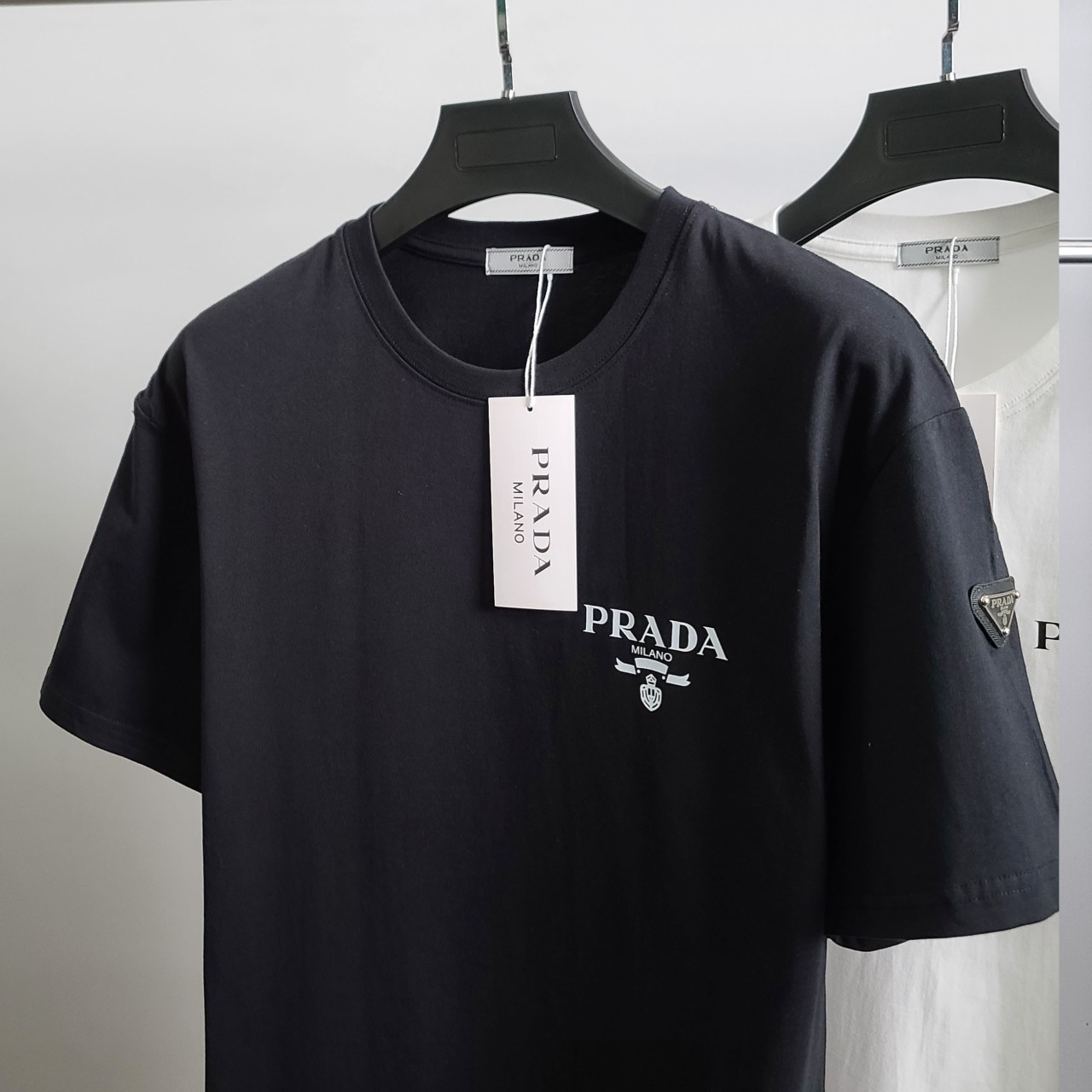 프라다 로고레터링 코튼 반팔티 view 6