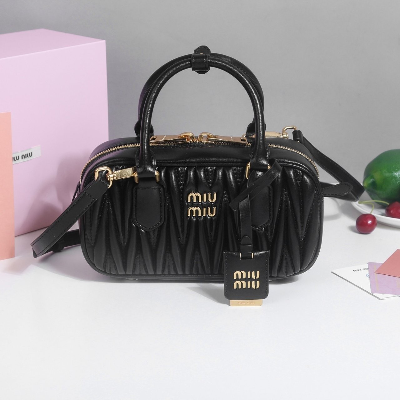 #미우미우 마테라쎄 탑핸들 