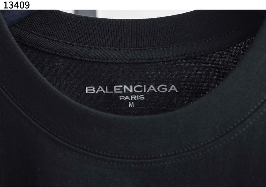 발렌시아가 [BALENCIAGA] BB 로고 남자 반팔티셔츠 레귤러핏  view 13