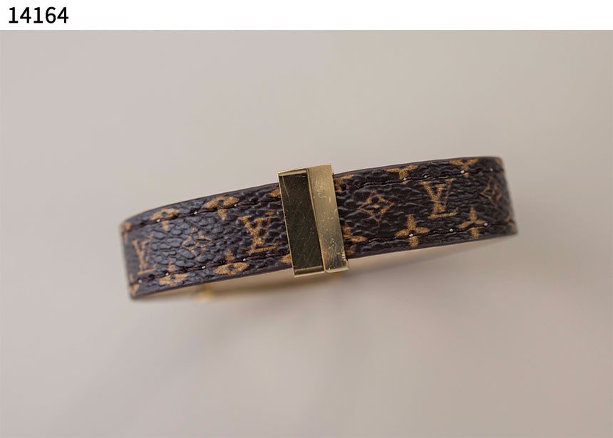 루이비통 [Louis Vuitton] LV 모노그램 도핀팔찌 신상 view 9