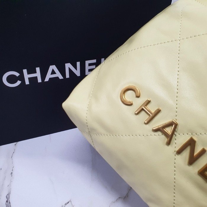 샤넬 22 호보백 미니 view 3