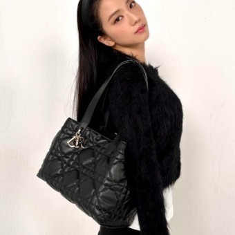 디올 뚜주흐 미듐 