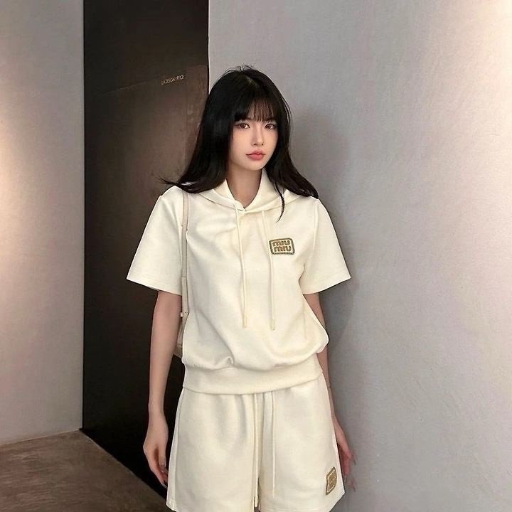미우미우 후드 반바지 세트  view 3