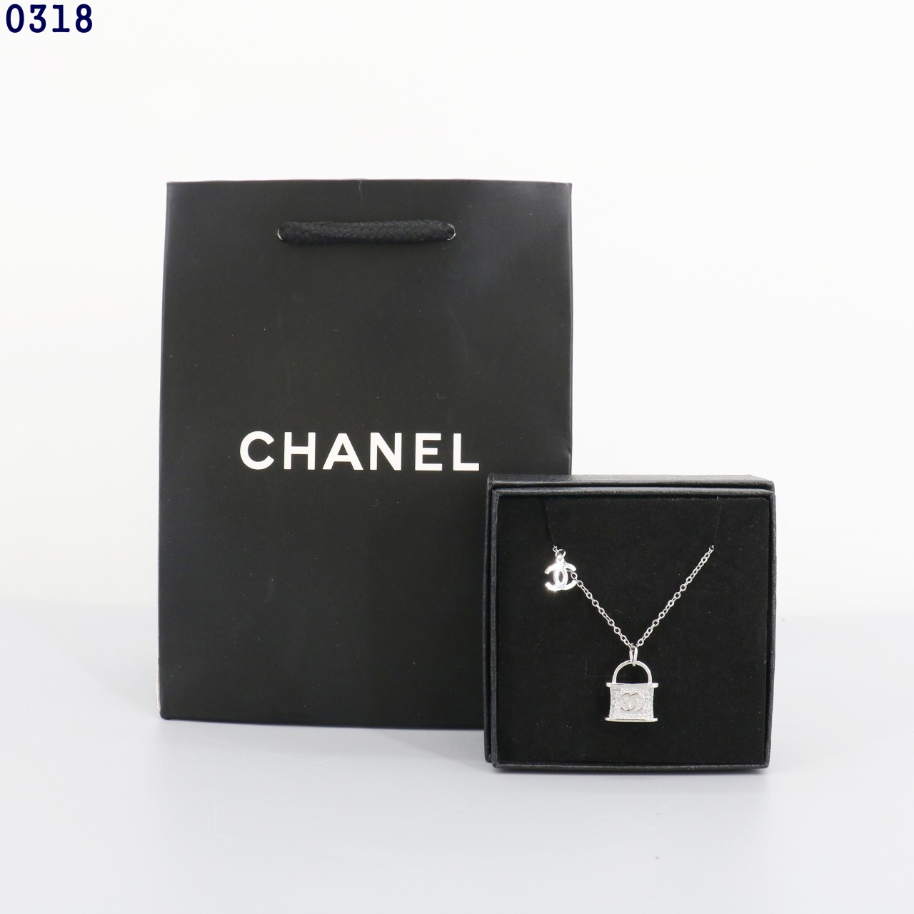 샤넬 자물쇠 목걸이