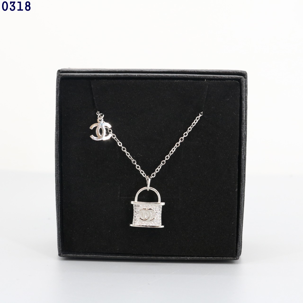 샤넬 자물쇠 목걸이