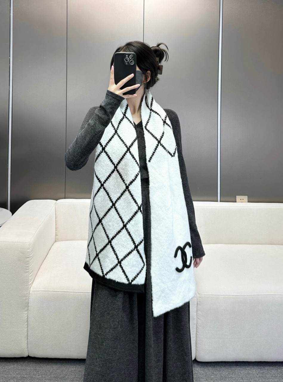 샤넬 캐시미어 사선격자 머플러