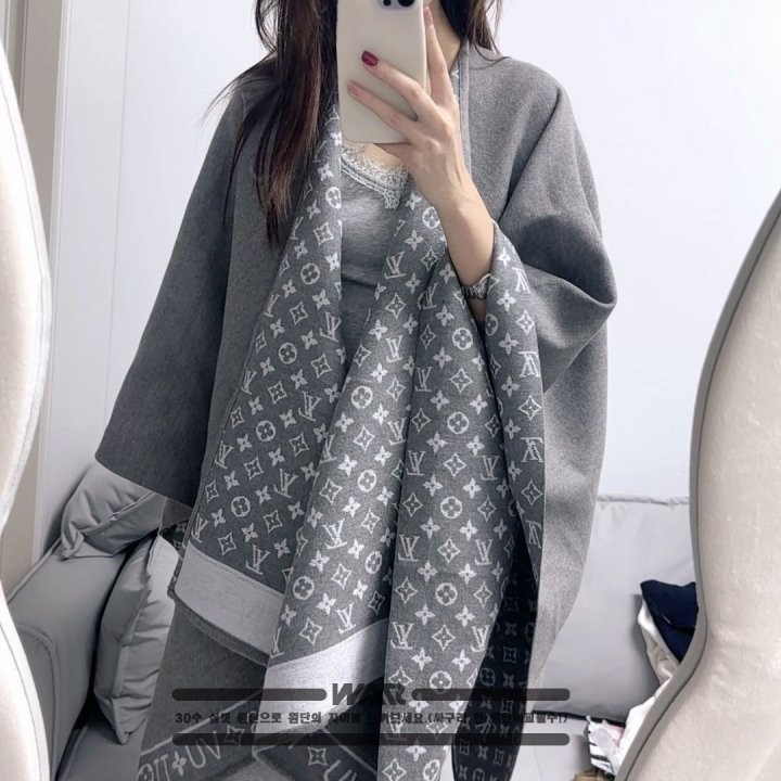 LOUISVUITTON] 모노그램 패턴  로고 숄