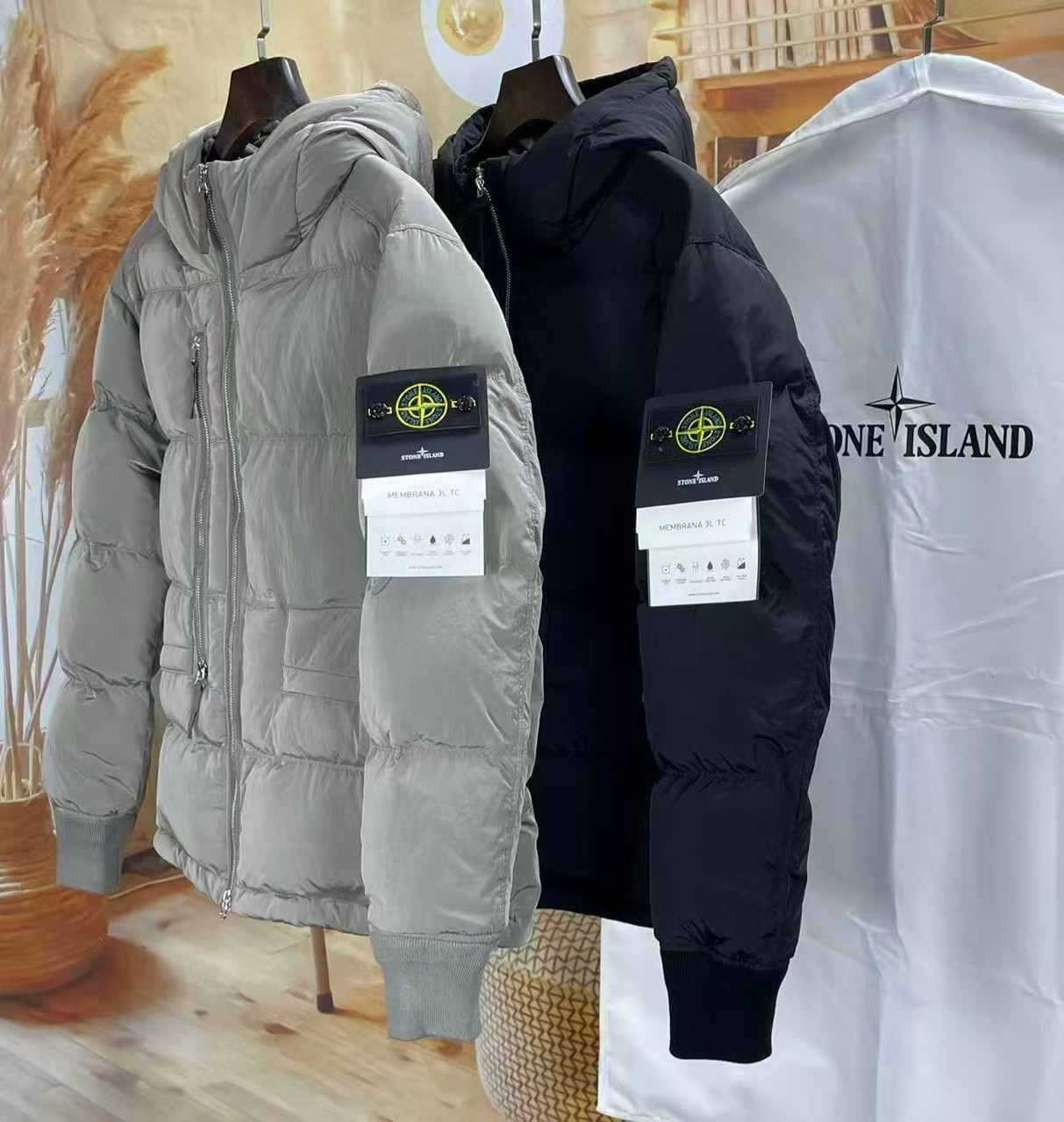 스톤아일랜드 25년  구스패딩  