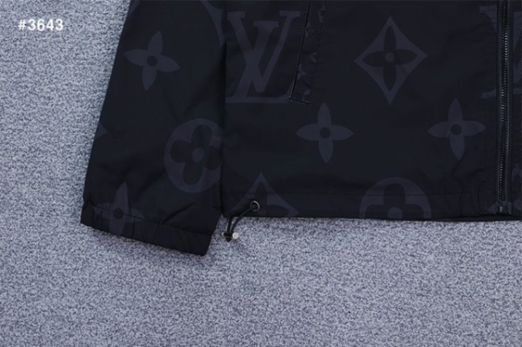  [LOUIS VUITTON] 루이비통 LV모노그램 믹스 윈드브레이커 후드 자켓  view 5