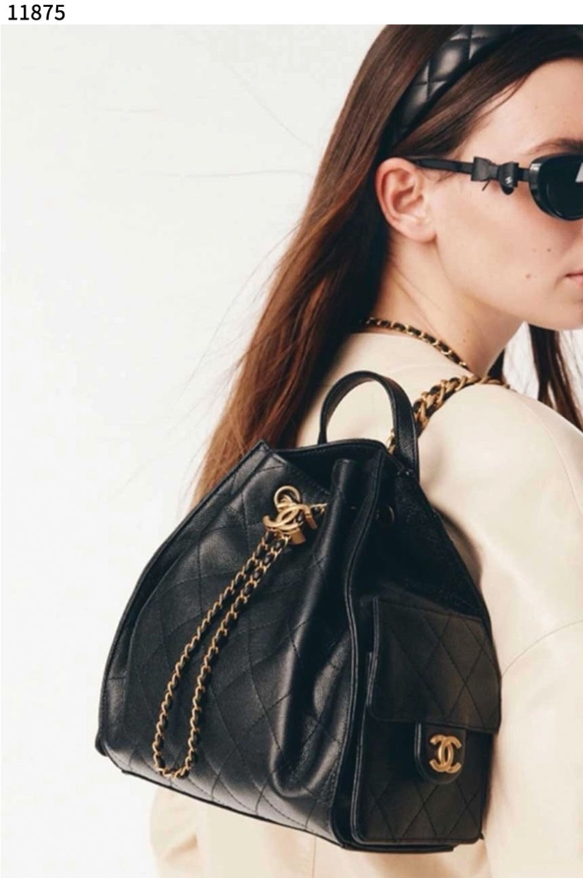 샤넬 [Chanel] 수입프리미엄급 CHANEL 25 미디엄 백팩 신상 