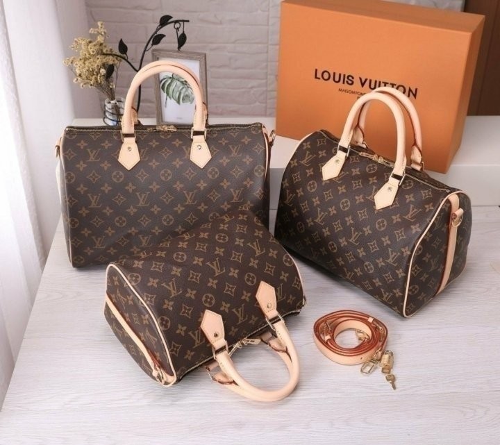 #루이비통 모노그램 반둘리에 스피디 