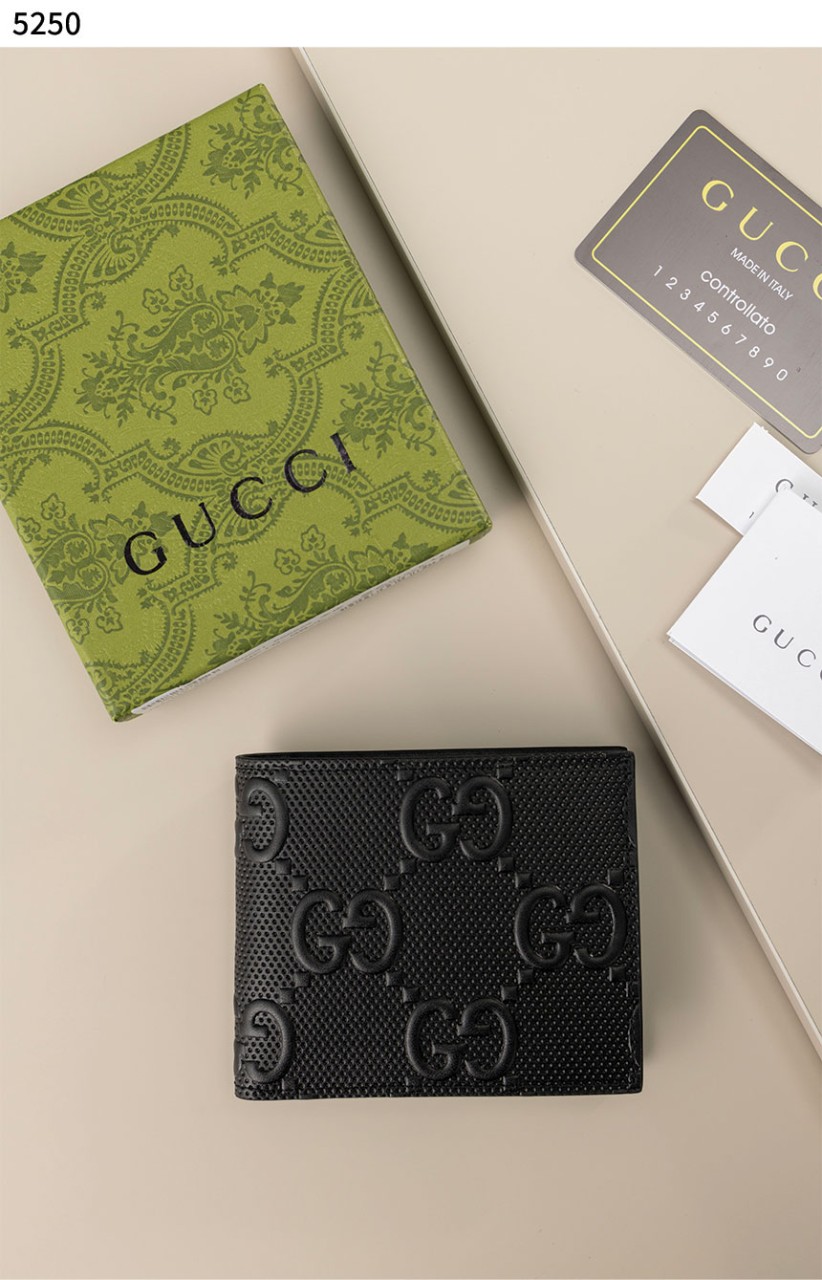 #구찌 [Gucci] 수입프리미엄급 GG 엠보스 지갑 신상 입고💢 