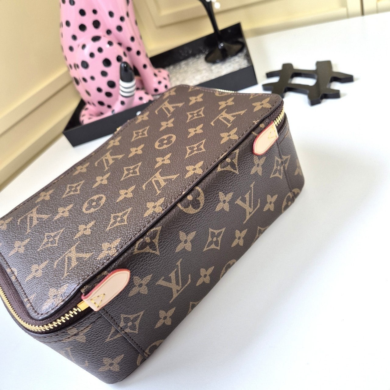 루이비통 패킹 큐브 뷰티 파우치 MM view 6