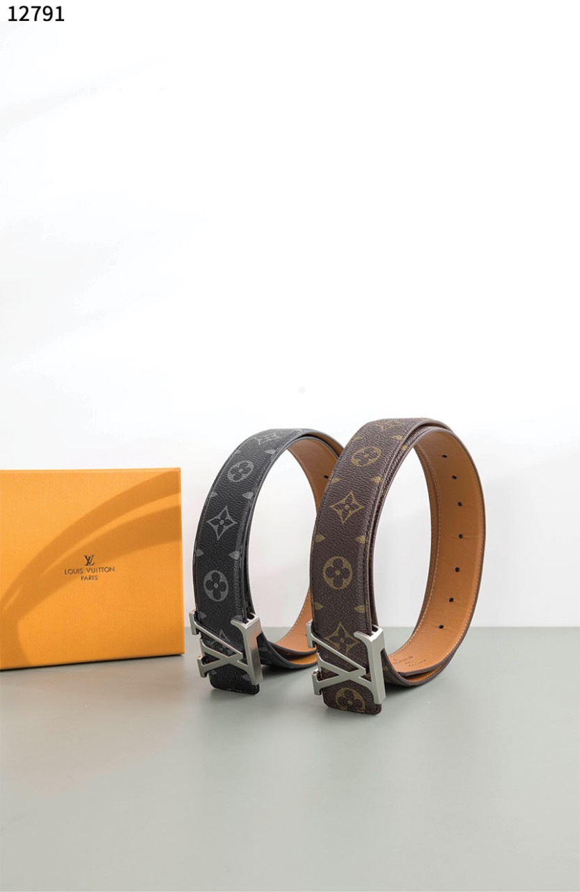 #루이비통 [Louis Vuitton] LV 이니셜 모노그램 벨트 신상입고💢 