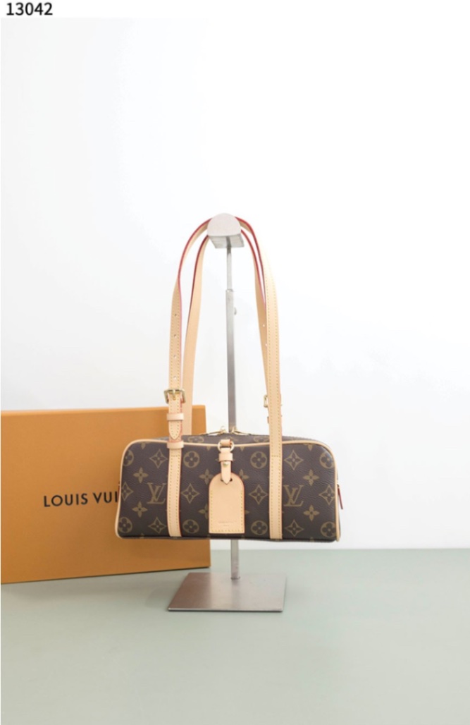 루이비통 [Louis Vuitton] 행 온  모노그램 핸드백 신상입고