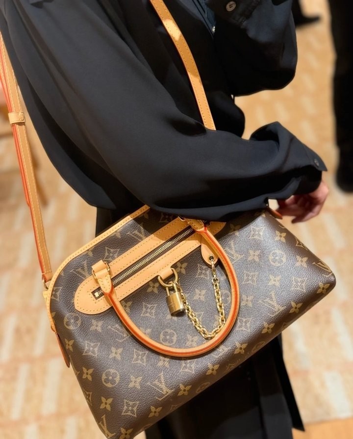 루이비통 M15208 에버 모어 PM (Ever More PM) view 4