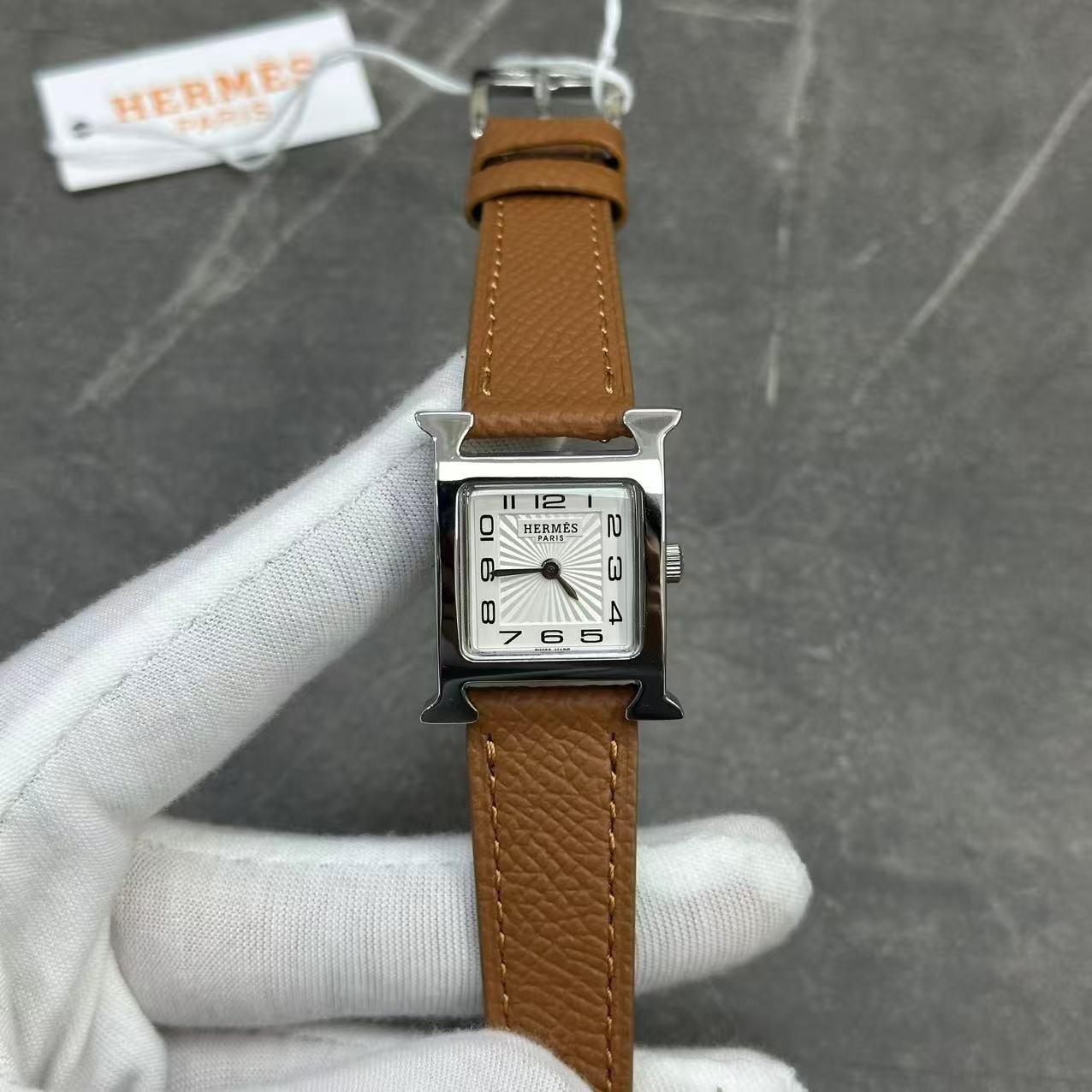 에*르메스 H아워 스몰 브라운 은장 21mm