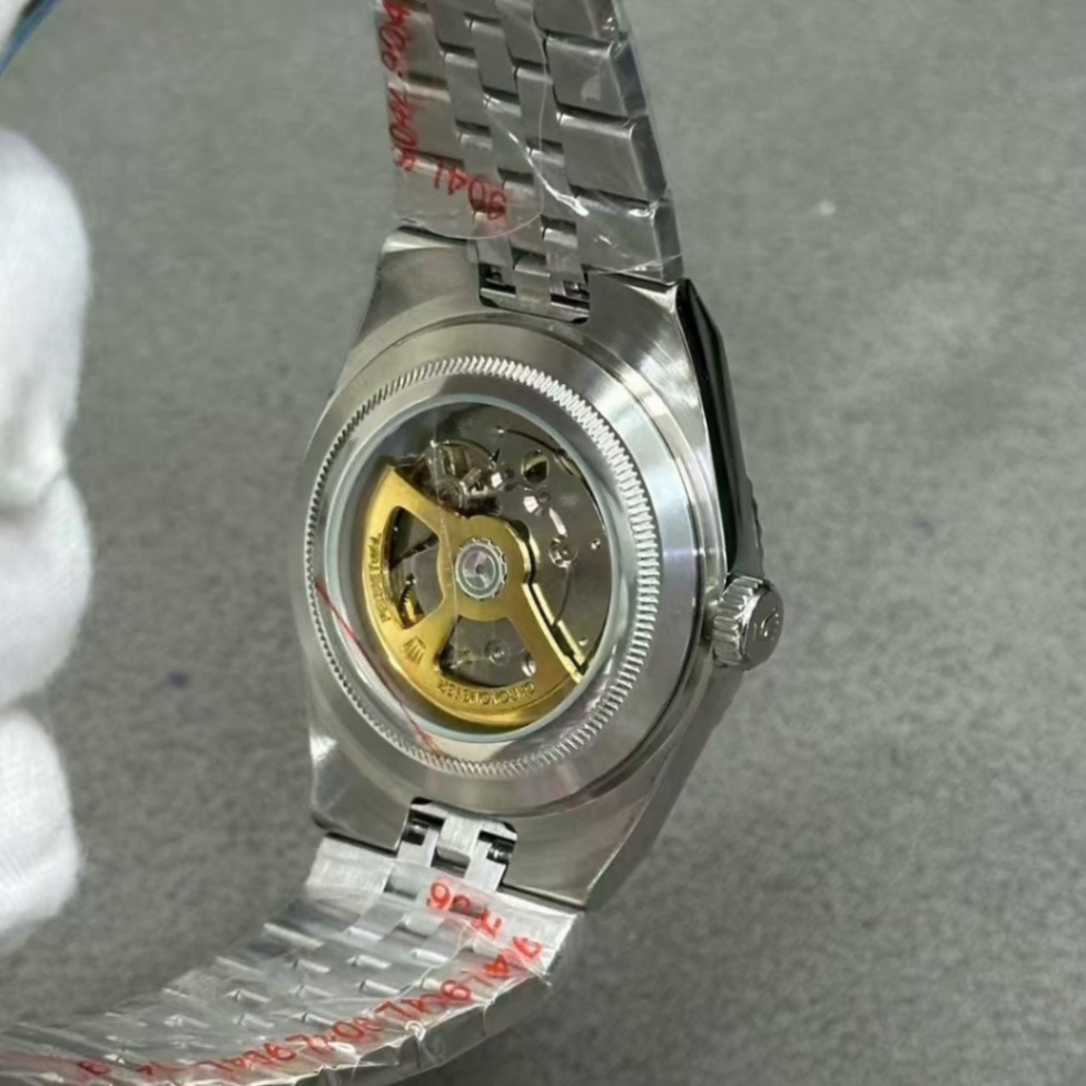 2025 로*렉스 랜드 드웰러 40mm 블루 view 8