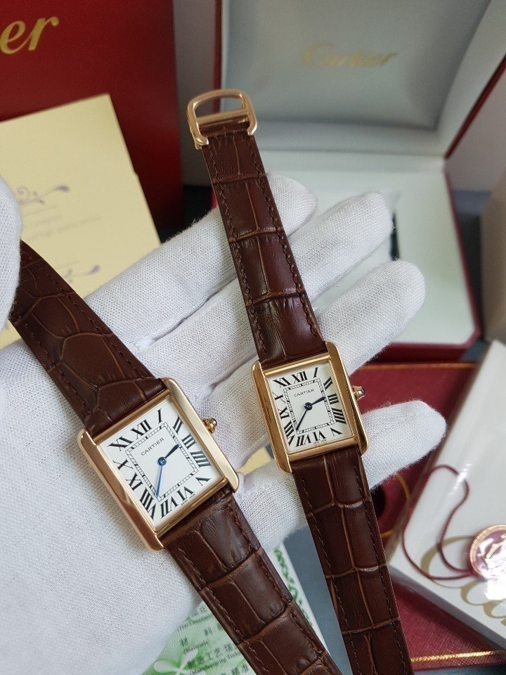 까르띠에 탱크솔로 금장 밤가죽밴드