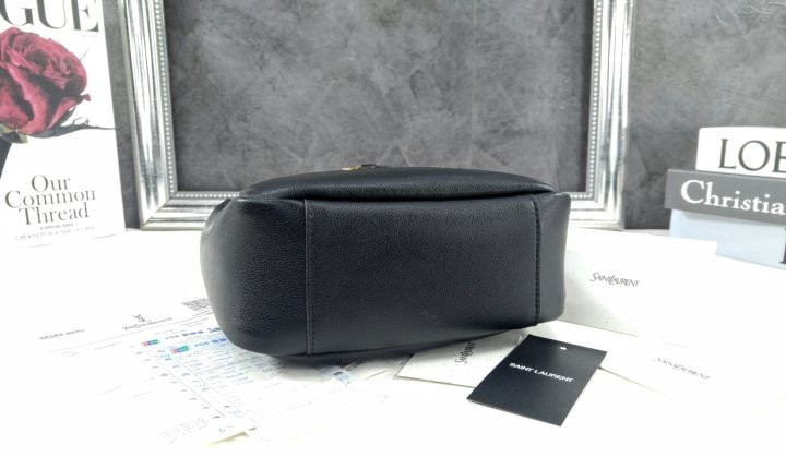 입생로랑 아이코닉 5 À 7 view 12