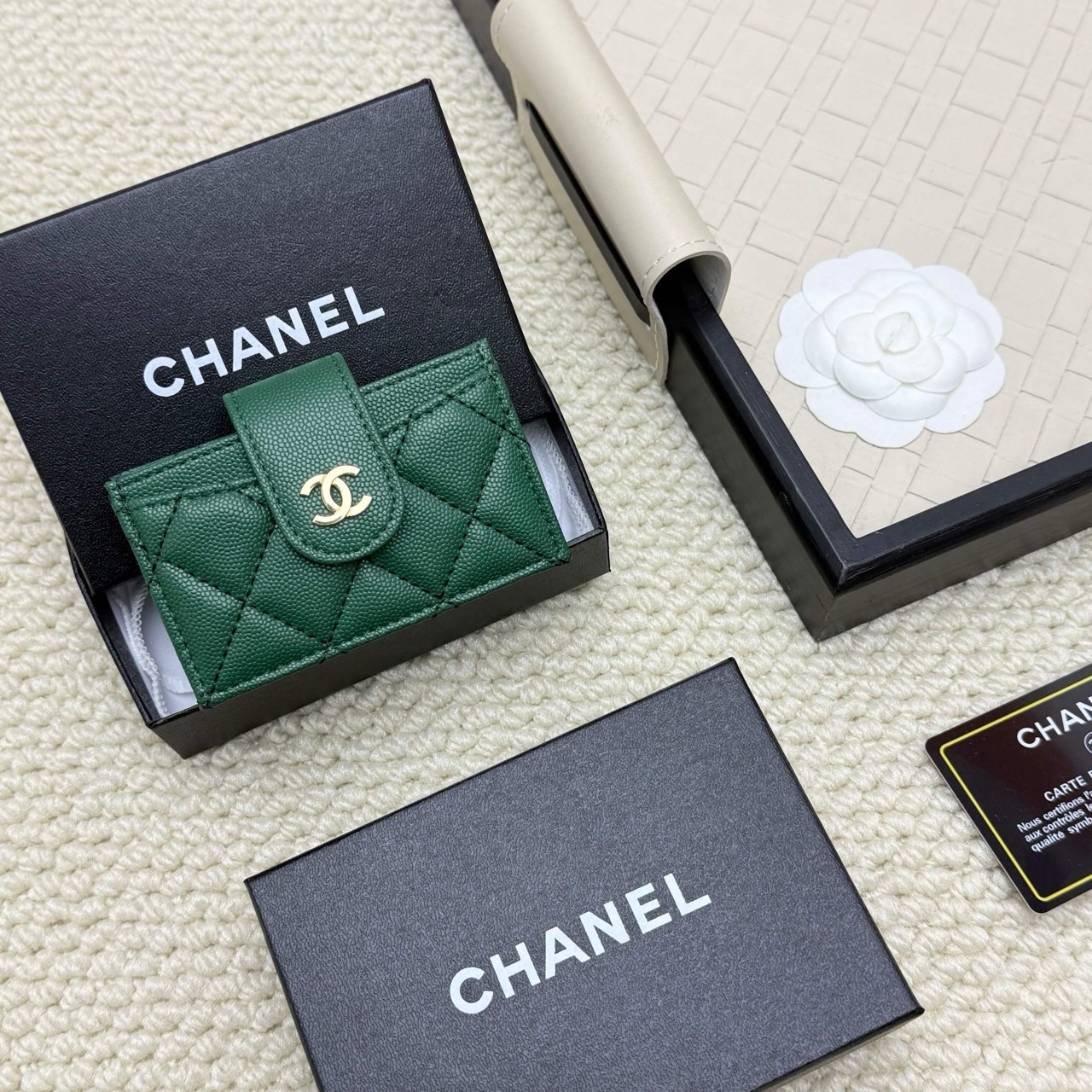 샤넬 아코디언 캐비어 금장