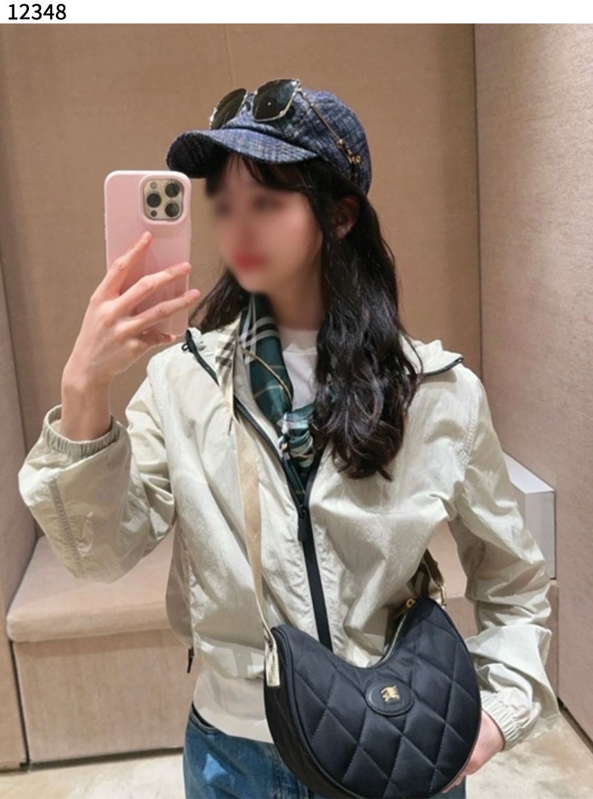 버버리 [BURBERRY] 수입프리미엄급 버버리 홀스슈 크로스바디 백​ 신상 입고