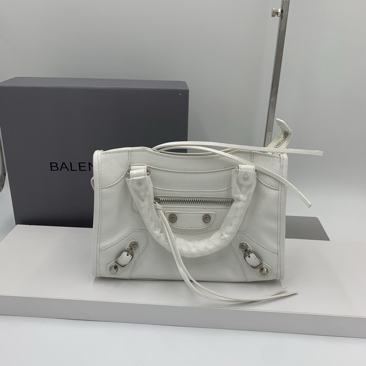 발렌시아가  르 시티백