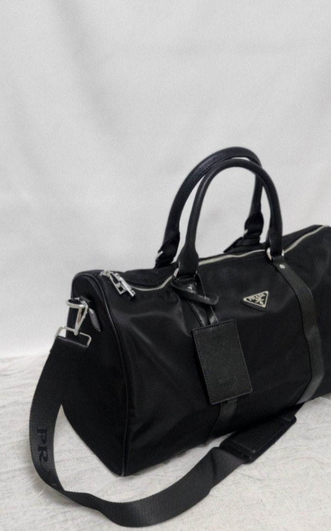 프라다 [PRADA] 로고 플라크 지퍼 디블백 view 10