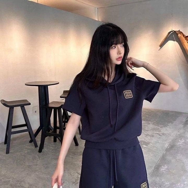 미우미우 후드 반바지 세트  view 2