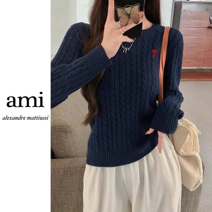 A] 에이하트 꽈배기 자수니트