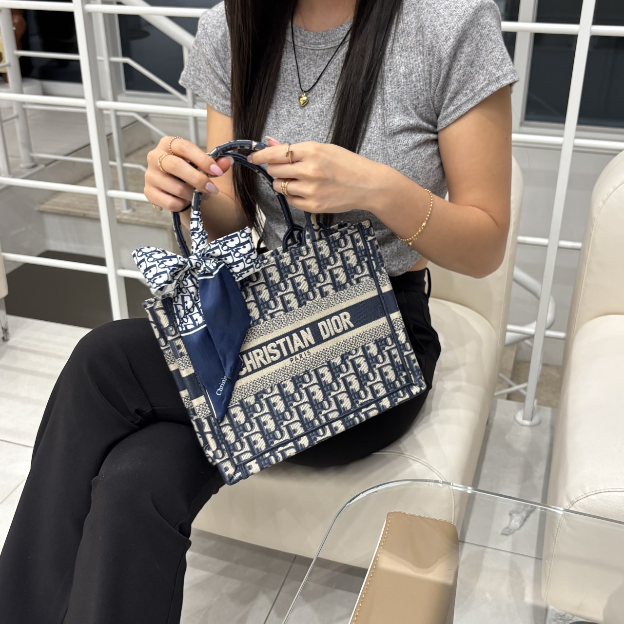 디올 오블리크 자수 토트백(뉴스몰)