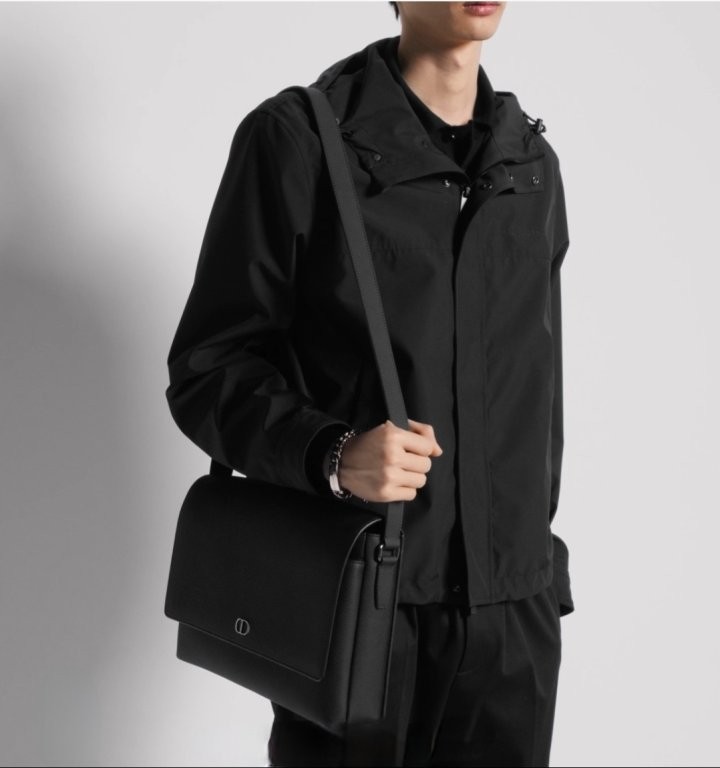 디올 CD Icon 플랩 스트랩백