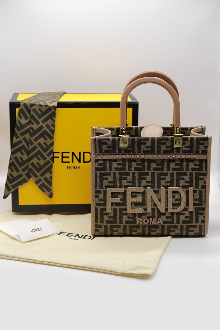 펜디 선샤인 스몰 쇼퍼백 브라운 자가드 패브릭 체스트넛.