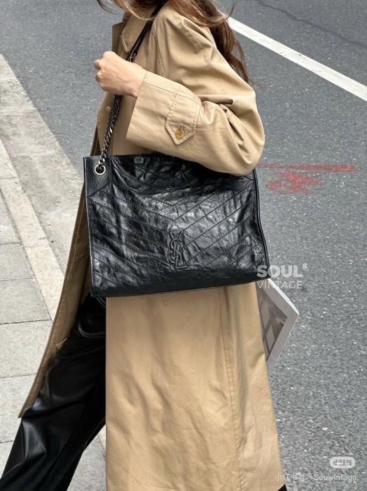 입생로랑 니키 체인 숄더