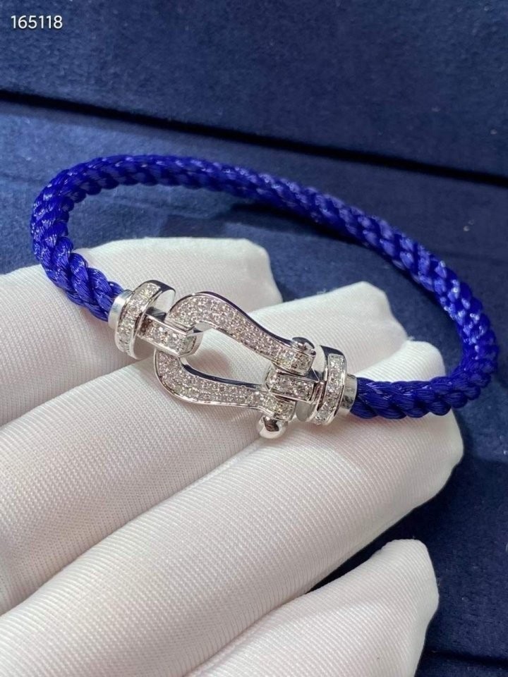 포스텐 브레이슬릿