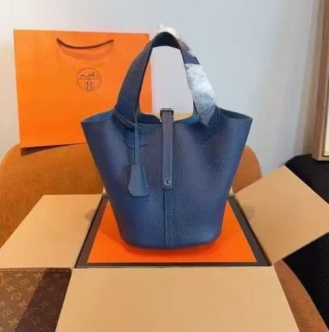 에르메스 Hermes  피코탄22  클레망스 토트백 네이비 은장 