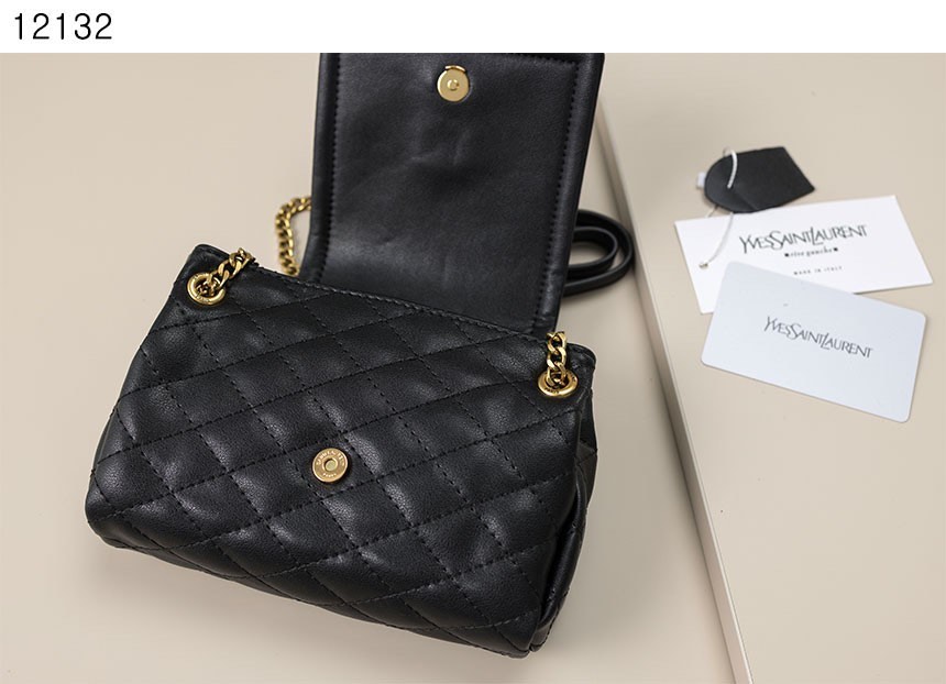 입생로랑 [YSL] 수입프리미엄급 NOLITA 미니 플랩백  view 12