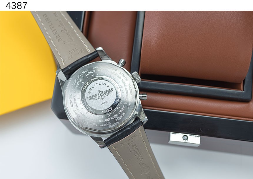 #브라이틀링 [Breitling] 수입고급 네비타이머 B01 크로노그래프 신상입고💢  view 5