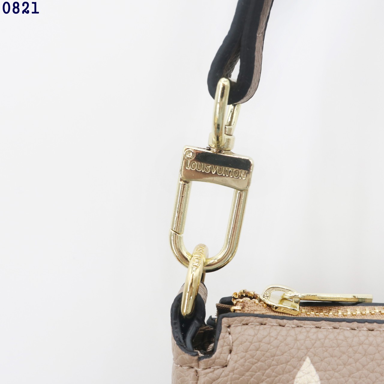 루이비통 미니 포쉐트 숄더백 베이지 view 14