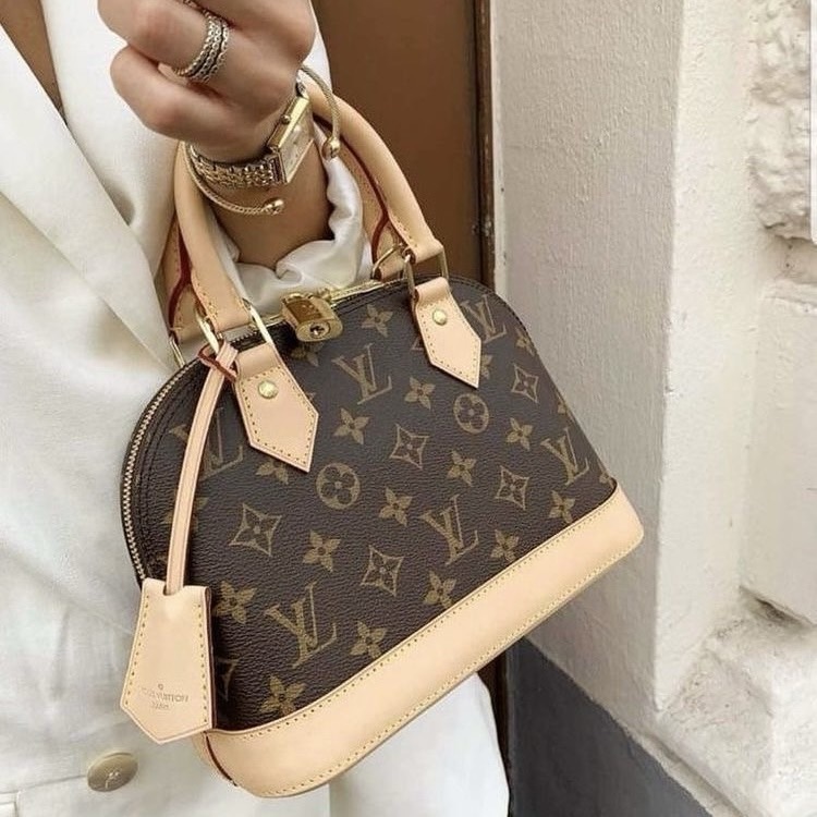 루이비통 알마BB 