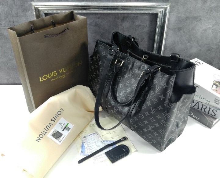 루이비통 M46451 삭 플라 24H view 11