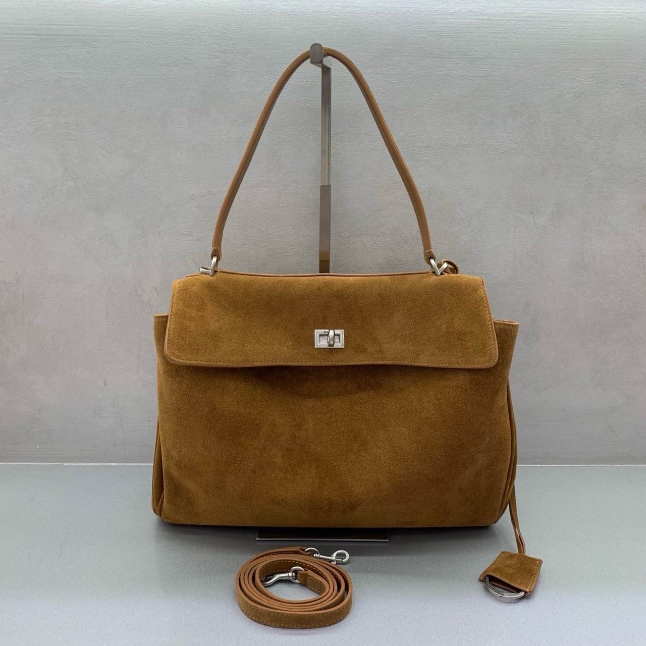 로데오 스웨이드 미듐